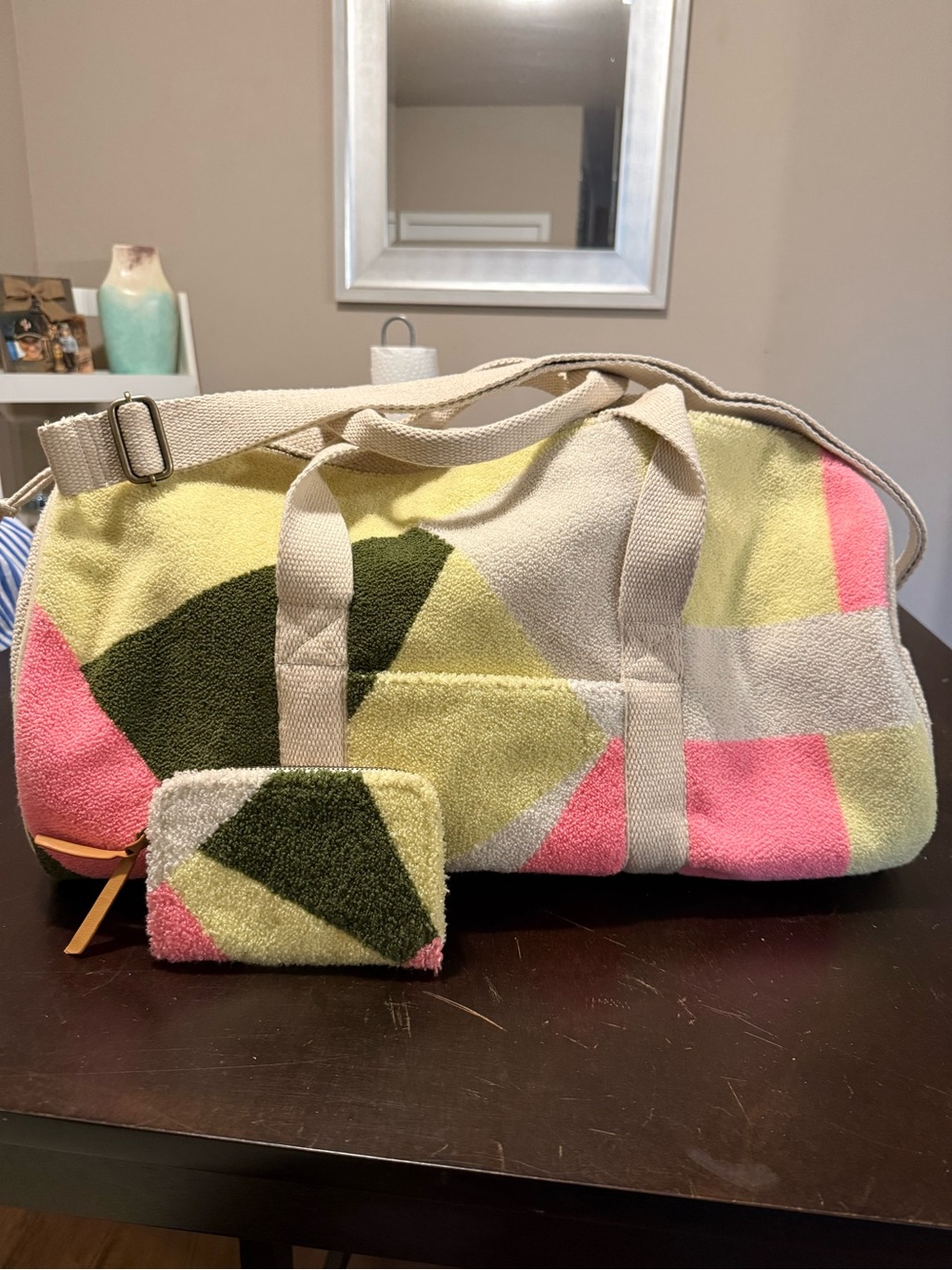 Universal thread NEW Canvas Geo-Print Weekender Bag LARGE WALLET INCLUDED